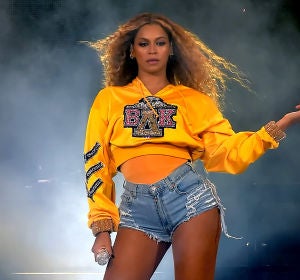 Beyoncé durante su actuación en Coachella 2018 Beyoncé durante su actuación en Coachella 2018