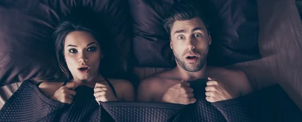 Pareja en la cama Pareja en la cama