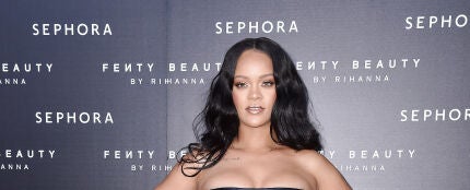 Rihanna en la presentación de Fenty Beauty en Milán 