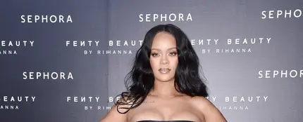 Rihanna en la presentación de Fenty Beauty en Milán Rihanna en la presentación de Fenty Beauty en Milán
