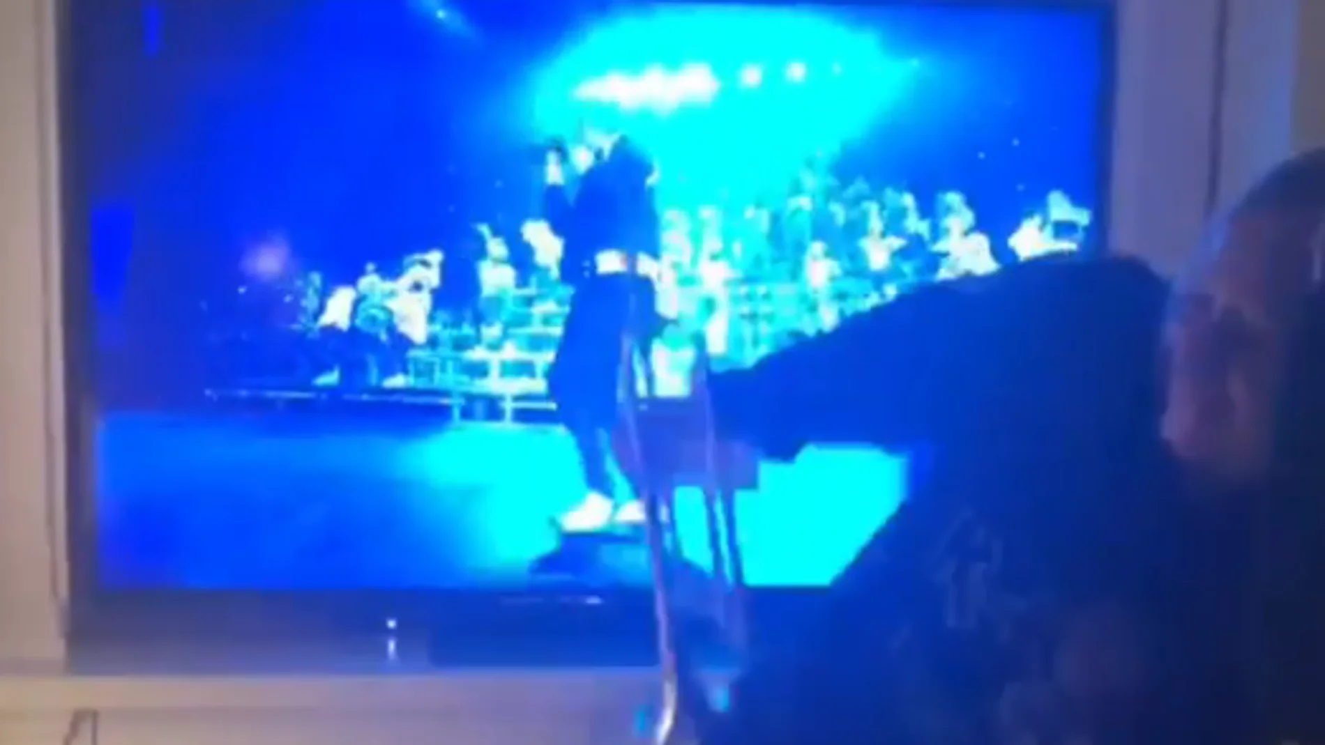 Adele bailando en la actuación de Beyoncé en Coachella 2018 Adele bailando en la actuación de Beyoncé en Coachella 2018