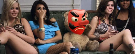 El emoji del tengu, un juguete lésbico El emoji del tengu, un juguete lésbico