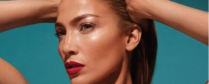 Jennifer Lopez se lanza al mundo de la cosmética con su primera colección de maquillaje