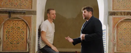 Armin Van Buuren y James Newman en el vídeo de 'Therapy' Armin Van Buuren y James Newman en el vídeo de 'Therapy'
