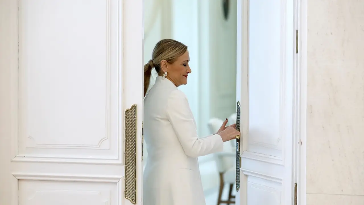 Cristina Cifuentes en los instantes previos a comunicar su dimisión Cristina Cifuentes en los instantes previos a comunicar su dimisión