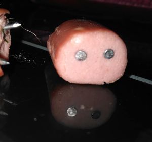 Salchicha con clavos Salchicha con clavos