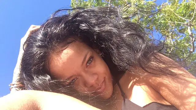 Rihanna publica una foto en Bikini
