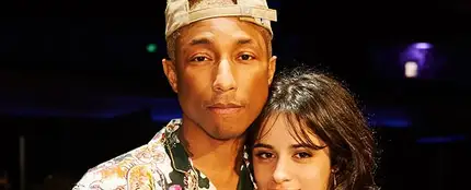 Pharrell Williams y Camila Cabello Pharrell Williams y Camila Cabello