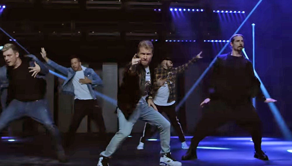 Backstreet Boys en el vídeo de 'Don't Go Breaking My Heart'