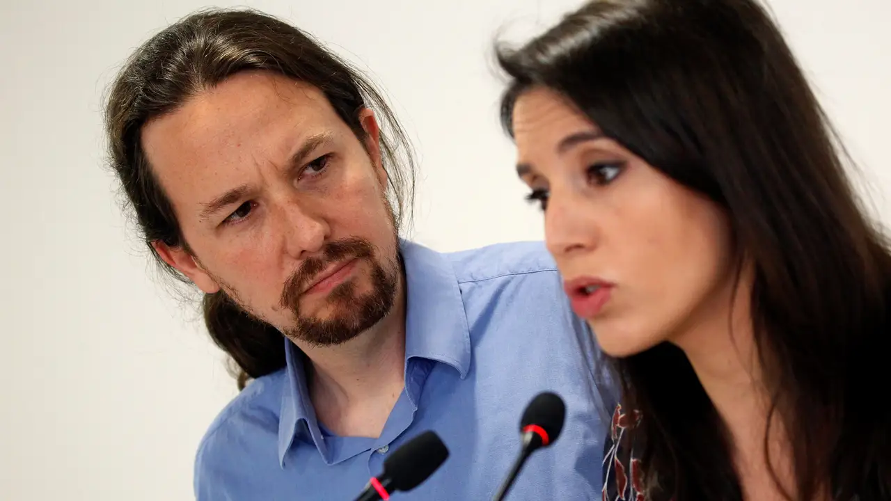 El secretario general de Podemos, Pablo Iglesias, y la portavoz parlamentaria, Irene Montero El secretario general de Podemos, Pablo Iglesias, y la portavoz parlamentaria, Irene Montero