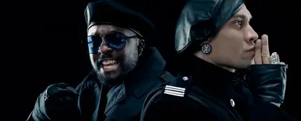 Black Eyed Peas en 'Ring The Alarm pt.1, pt2, pt. 3' Black Eyed Peas en 'Ring The Alarm pt.1, pt2, pt. 3'