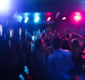 Imagen de archivo de una discoteca. Imagen de archivo de una discoteca.