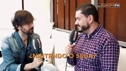 Test: David Otero tiene que decidir entre dos cosas t&iacute;picas de los 80
