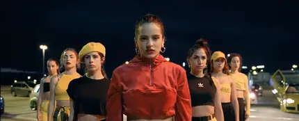 Rosalía en el videoclip de 'Malamente' Rosalía en el videoclip de 'Malamente'