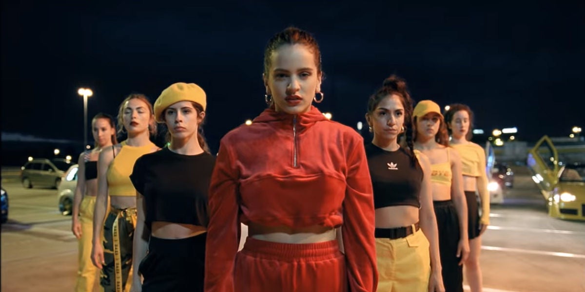 Rosalía en el videoclip de 'Malamente'