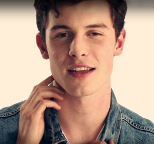 Shawn Mendes en el videoclip de 'Nervous' Shawn Mendes en el videoclip de 'Nervous'