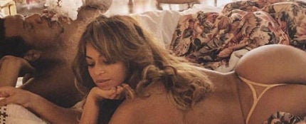 Jay Z y Beyoncé en la cama