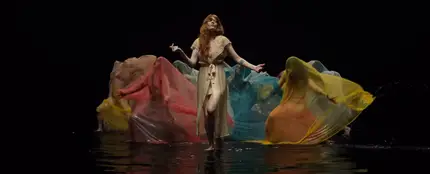 Florence + The Machine presentan 'Big God' Florence + The Machine presentan 'Big God'