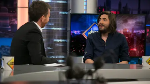 Salvador Sobral habla abiertamente en 'El Hormiguero 3.0' sobre su trasplante de corazón: "Estaba dado por muerto pero igualmente era feliz porque cantaba" Salvador Sobral habla abiertamente en 'El Hormiguero 3.0' sobre su trasplante de corazón: "Estaba dado por muerto pero igualmente era feliz porque cantaba"