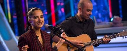 Becky G sorprende con su tema 'Sin Pijama' en ac&uacute;stico en 'El Hormiguero 3.0'