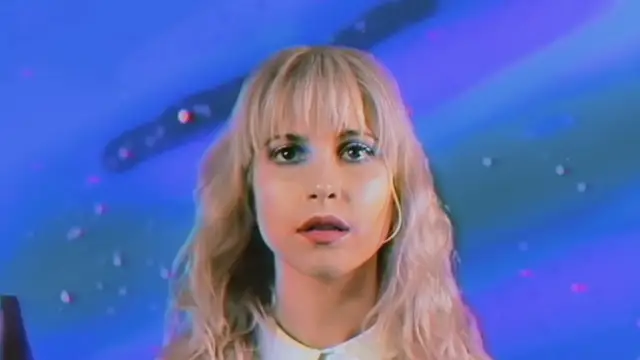 Paramore en el vídeo de 'Caught in the Middle'