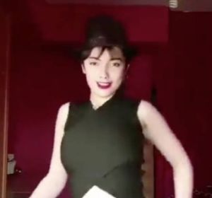 La joven iraní detenida La joven iraní detenida