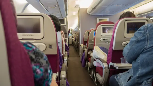 El interior de un avión