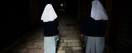 Dos monjas Dos monjas