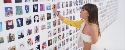 Aitana en el videoclip de 'Teléfono', su primer single en solitario Aitana en el videoclip de 'Teléfono', su primer single en solitario