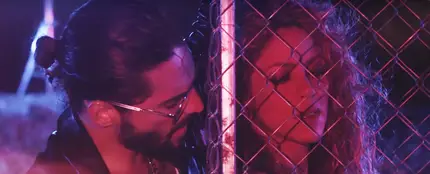 Shakira y Maluma en el videoclip de 'Clandestino' Shakira y Maluma en el videoclip de 'Clandestino'