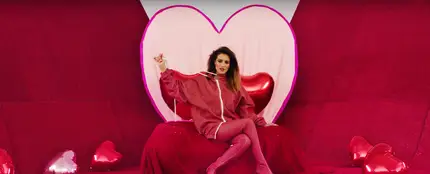 Bebe en el videoclip de 'Corazón' Bebe en el videoclip de 'Corazón'