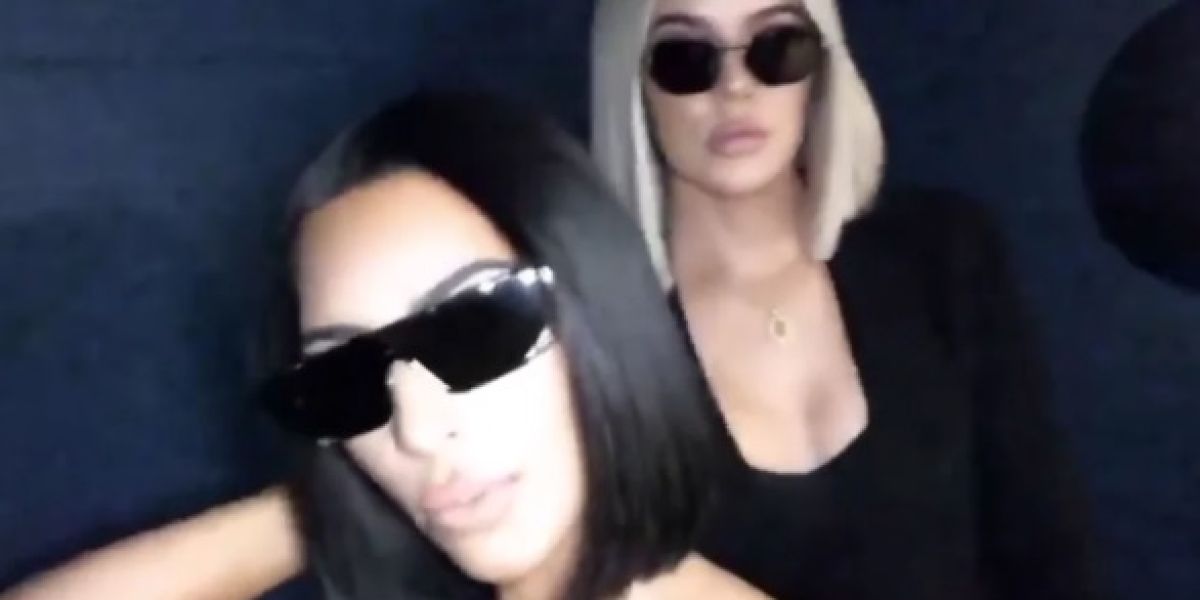 Kim y Khloe Kardashian