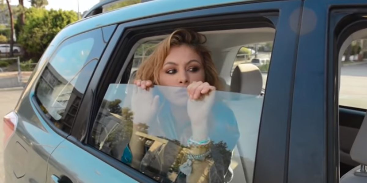 Paulina Rubio en el spot de PETA