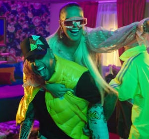 Karol G, Nicky Jam y J Balvin en el videoclip del remix de 'Mi Cama' Karol G, Nicky Jam y J Balvin en el videoclip del remix de 'Mi Cama'