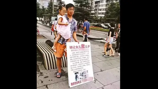 El padre junto a su hija