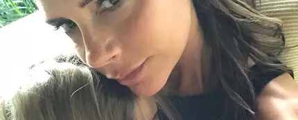 Victoria Beckham con su hija Harper Seven Victoria Beckham con su hija Harper Seven