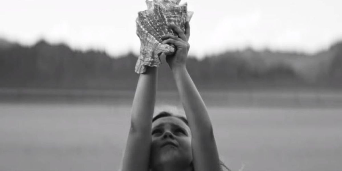 Una niña protagoniza el vídeo de 'Wonderful Wonderful' de The Killers