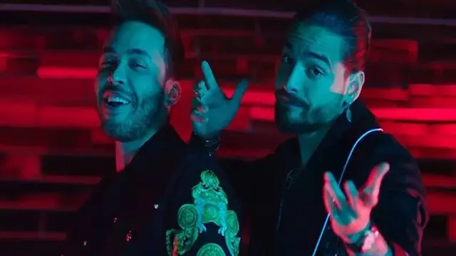 Prince Royce y Maluma en el videoclip 'El Clavo'