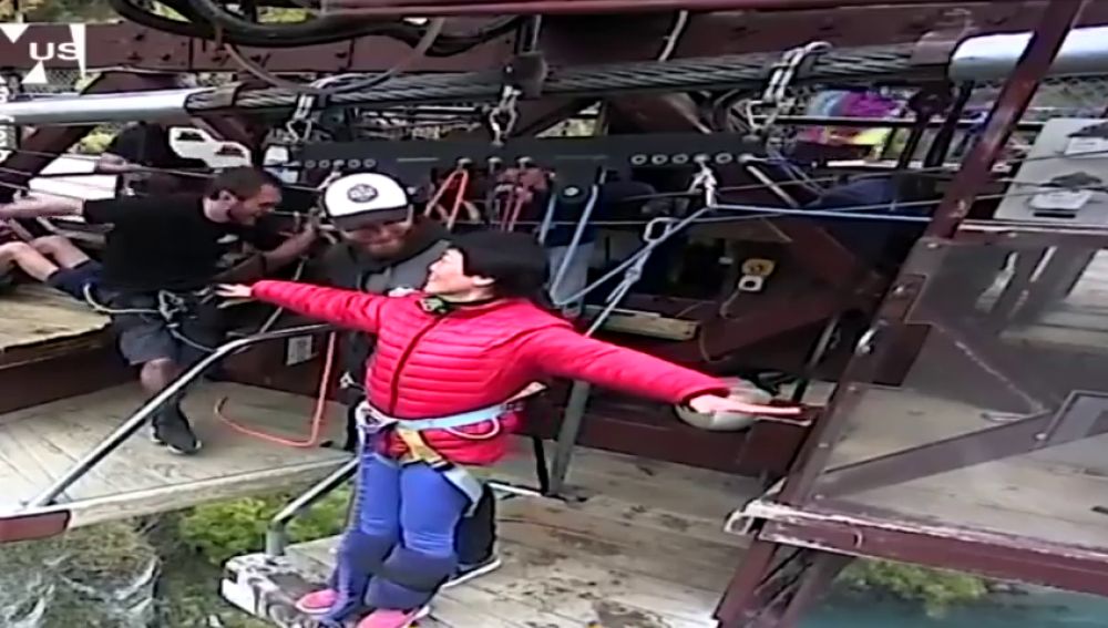 Una turista revoluciona Internet con su 'Puenting'