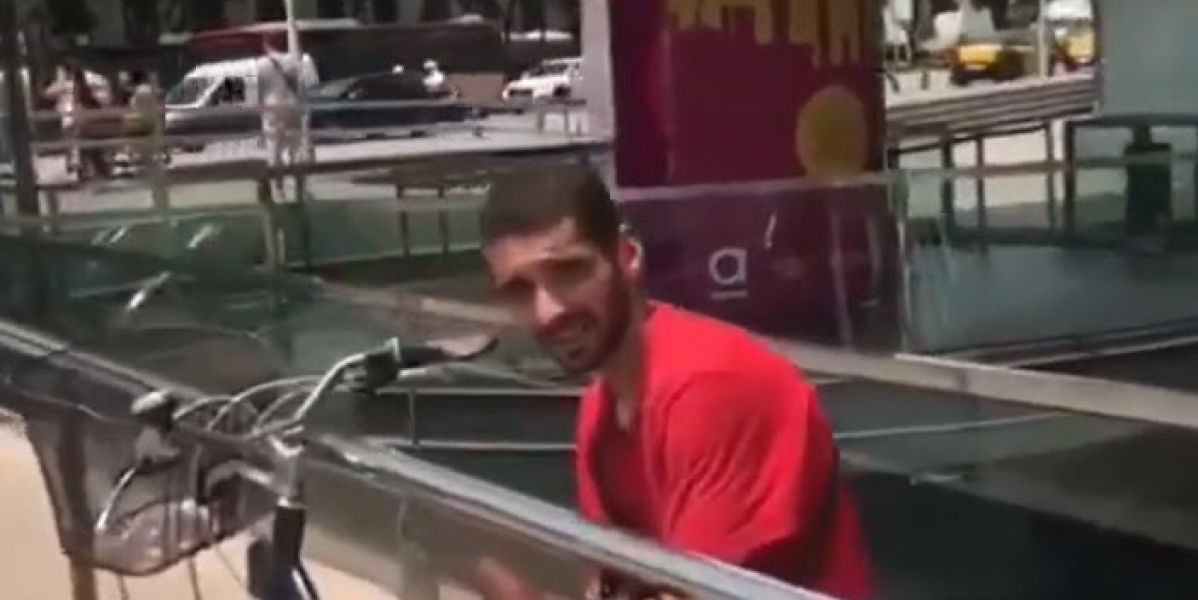 Pillan in fraganti a un ladrón de bicicletas