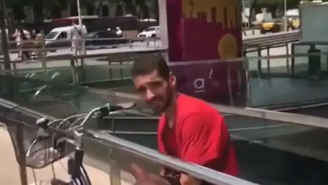 Pillan in fraganti a un ladrón de bicicletas