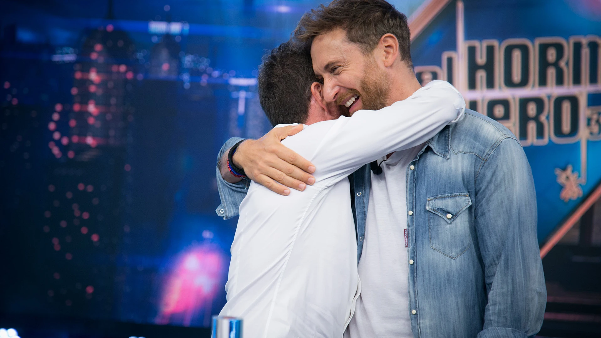 La cariñosa despedida de David Guetta en 'El Hormiguero 3.0': "Nunca me lo paso tan bien como aquí" La cariñosa despedida de David Guetta en 'El Hormiguero 3.0': "Nunca me lo paso tan bien como aquí"
