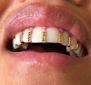 Adornos en los dientes Adornos en los dientes