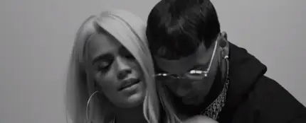 Karol G y Anuel Aa en el videoclip de 'Culpables' Karol G y Anuel Aa en el videoclip de 'Culpables'