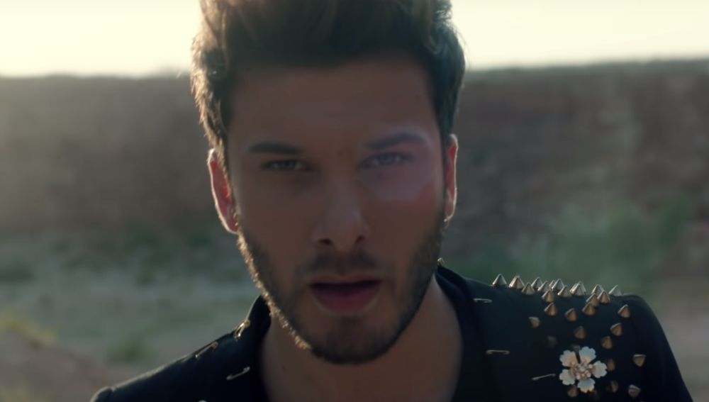 Blas Cantó en el videoclip de 'No volveré (a seguir tus pasos)'