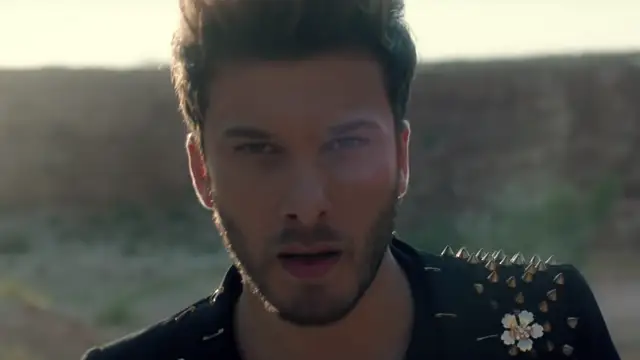 Blas Cantó en el videoclip de 'No volveré (a seguir tus pasos)'