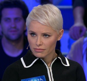 Soraya Arnelas, Jordi Coll y María Villalón dejan en la quiebra a los concursantes de 'La ruleta de la suerte' Soraya Arnelas, Jordi Coll y María Villalón dejan en la quiebra a los concursantes de 'La ruleta de la suerte'