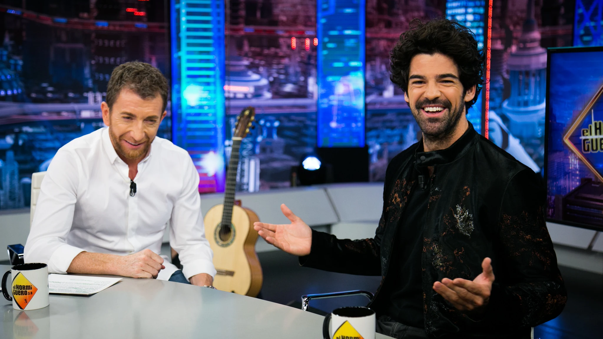 Miguel Ángel Muñoz confiesa en 'El Hormiguero 3.0' que rodó su primera escena de sexo en vertical en 'Presunto Culpable'