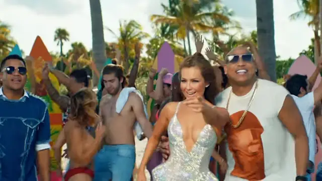Thalía y Gente de Zona en 'Lento'