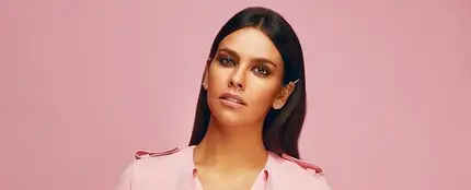 Cristina Pedroche con un look 'total pink' Cristina Pedroche con un look 'total pink'